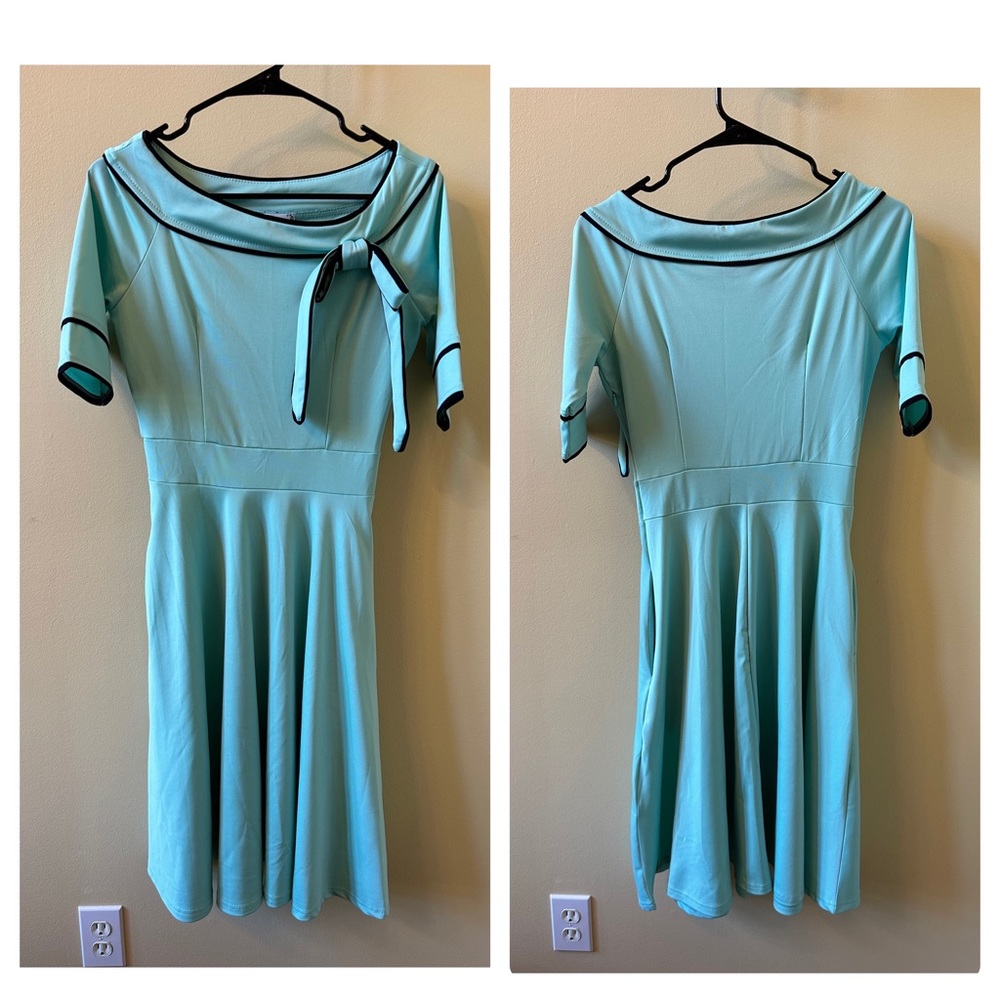 Mint 40s style dress size small